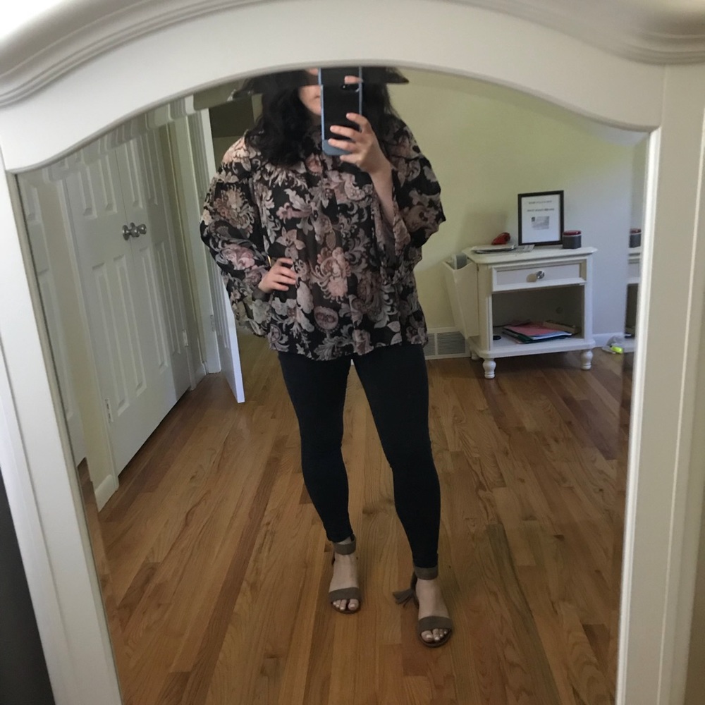 Floral bell sleeve LOFT blouse